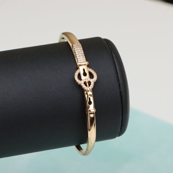 Rose Gold Belt Buckle Design Bangle with CZ Detail, XPBL0471 - Picture 6 of 12
